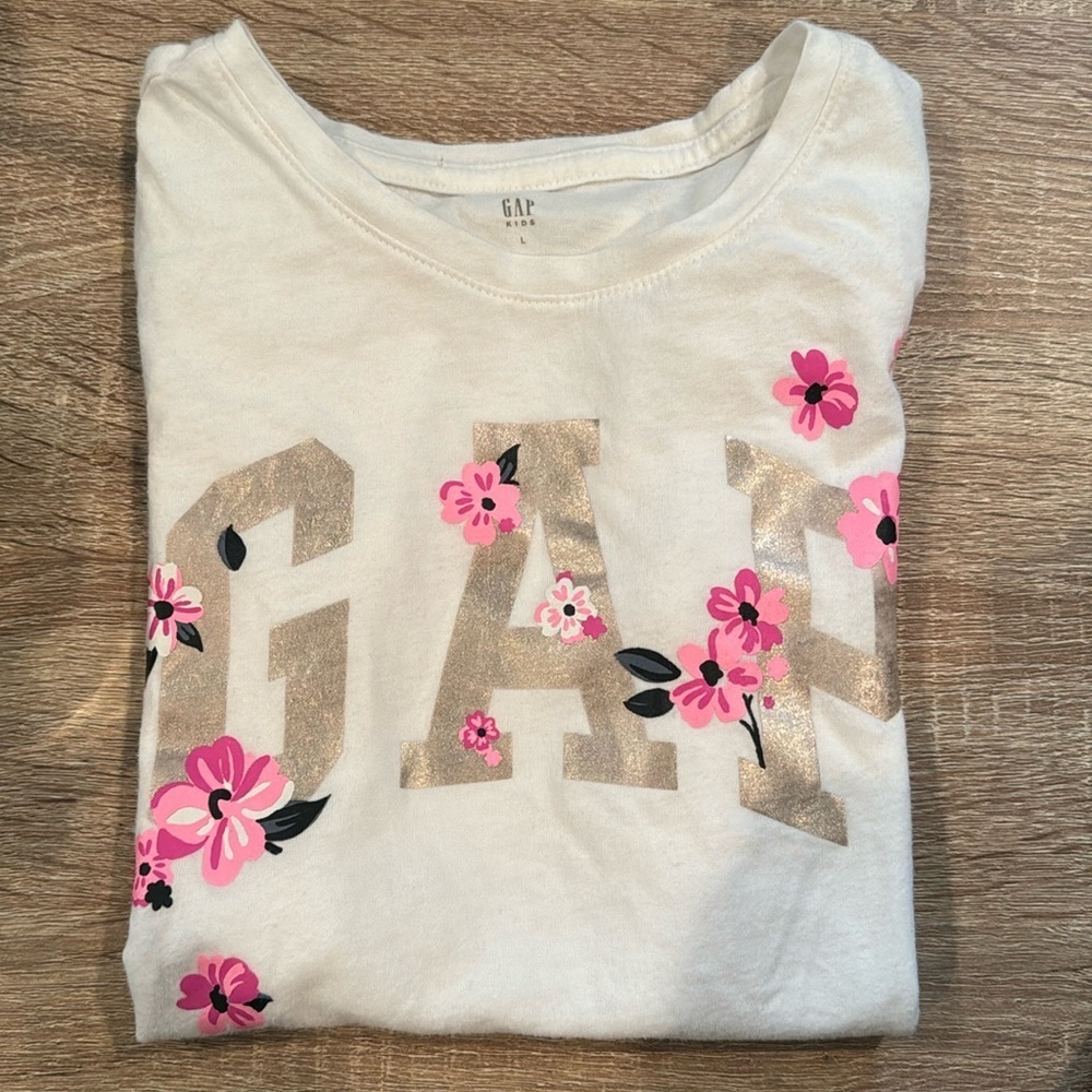 GAP Shirt